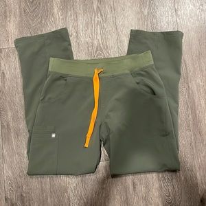 FIGS KADE CARGO SCRUB PANTS